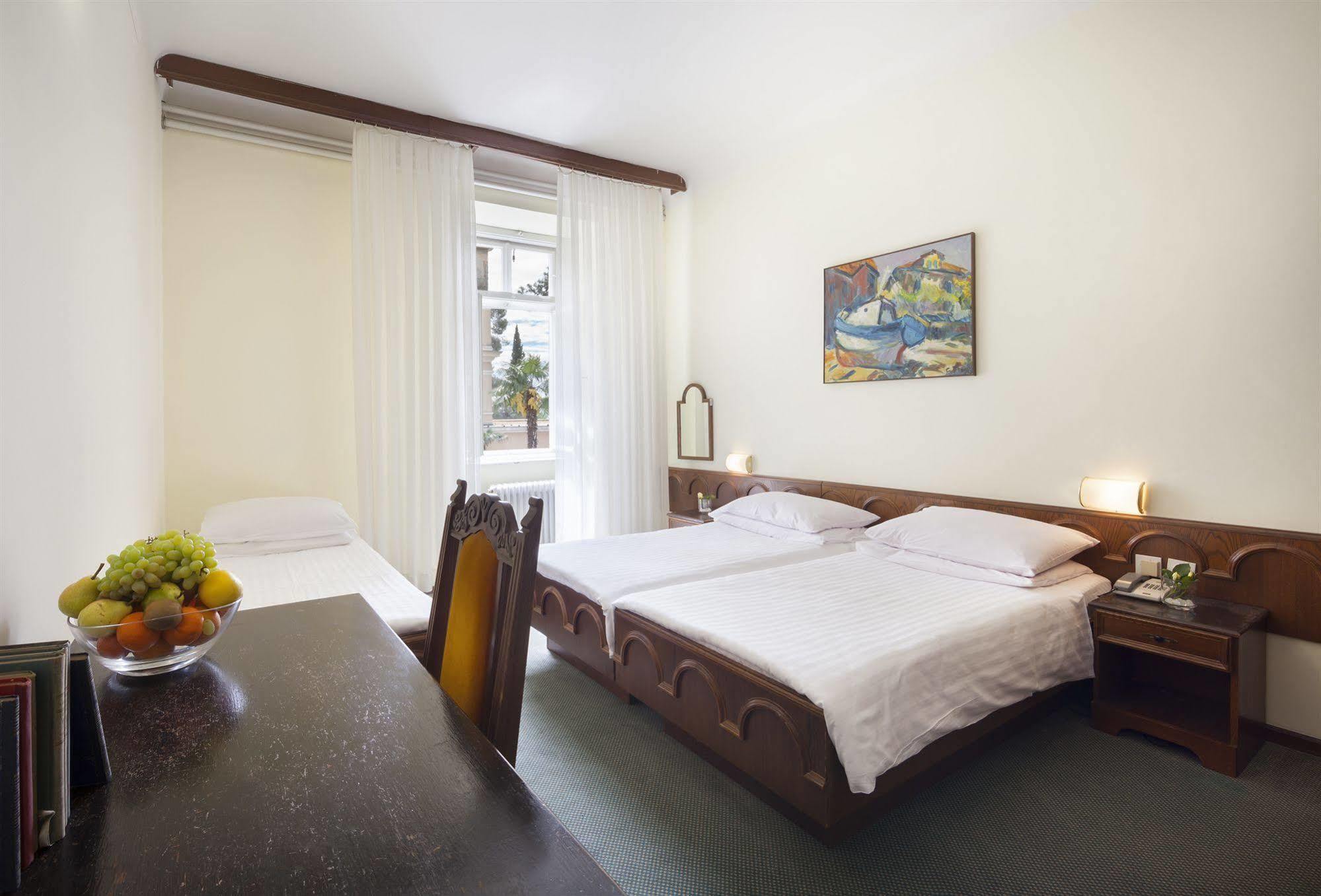 Smart Selection Hotel Belvedere Opatija Extérieur photo